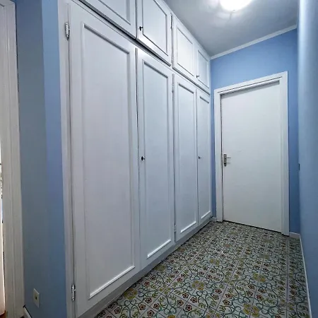 Apartment Stefano's Guests House: 2 Bedrooms & Parking In Viareggio